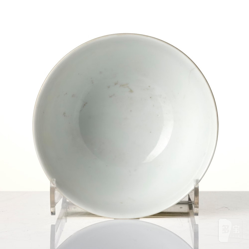 A 'Dayaszhai' yellow-ground grisaille-decorated cup, - 图5
